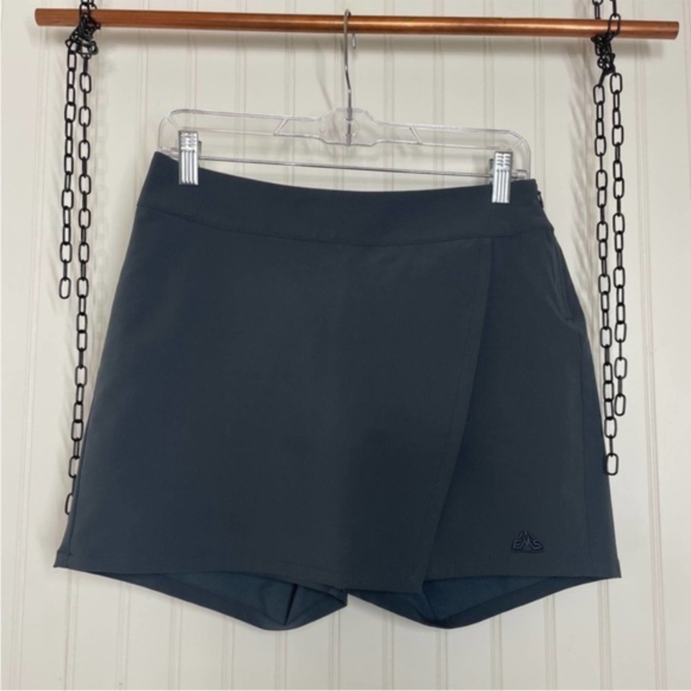 EMS Women’s Grey Hiking Athletic Skort Shorts Size 12